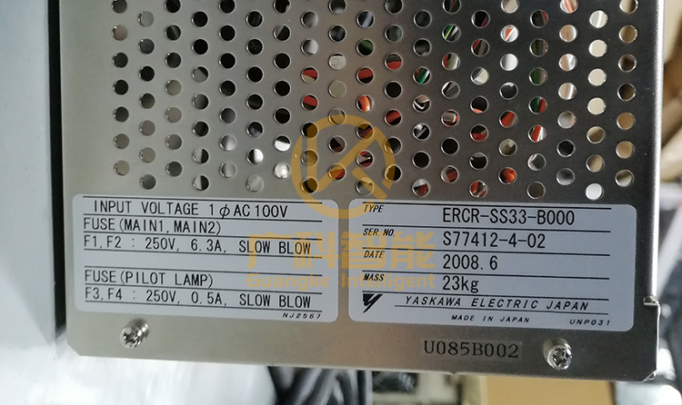 维修半导体专用安川机械手控制器ERCR-SS33-B000